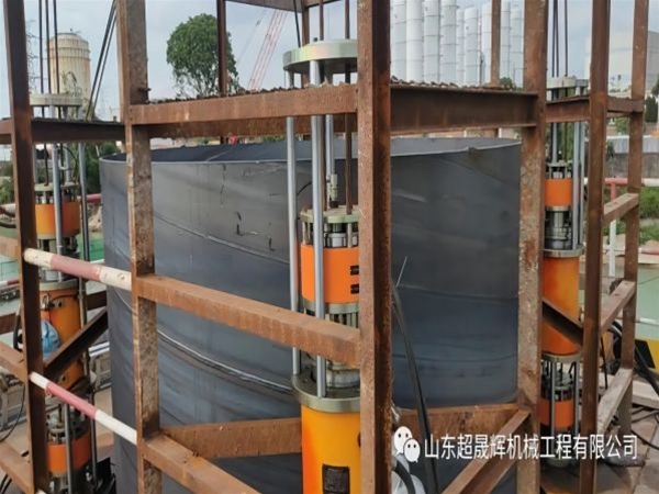 中山西環(huán)A段永寧互通深水冷凝池樁基護(hù)筒下放工程